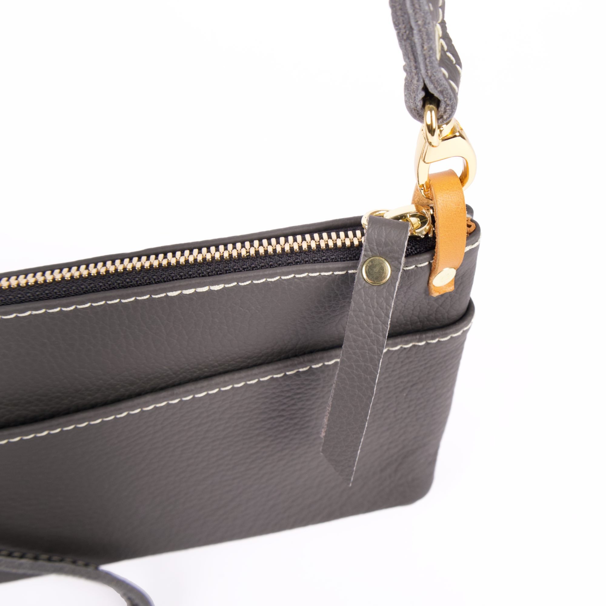 Paula crossbody/wristlet in pacific charcoal by sonoma county leather zipper detail