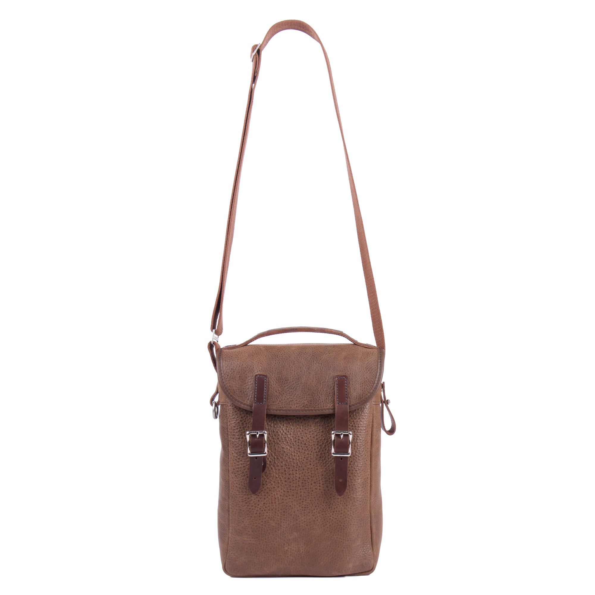 Double bottle wine satchel in cocoa adventure by sonoma county leather front full view